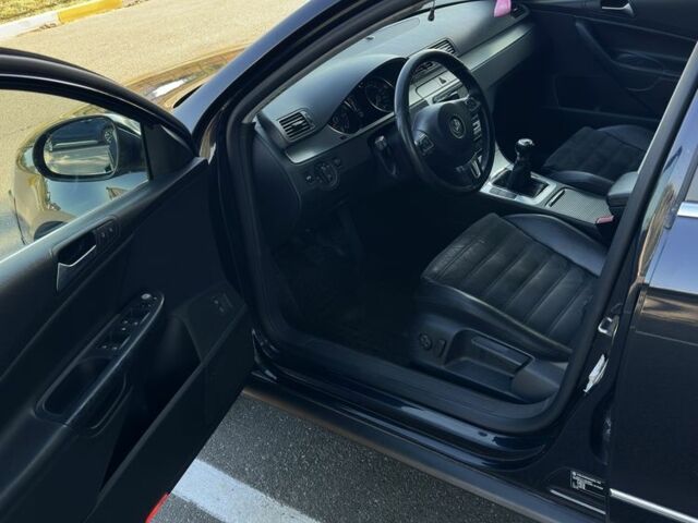 Черный Фольксваген Пассат Вариант, объемом двигателя 2 л и пробегом 325 тыс. км за 7999 $, фото 11 на Automoto.ua