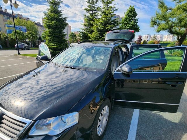 Черный Фольксваген Пассат Вариант, объемом двигателя 1.6 л и пробегом 350 тыс. км за 5900 $, фото 1 на Automoto.ua