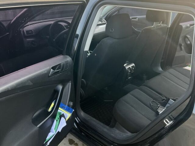 Чорний Фольксваген Пассат Варіант, об'ємом двигуна 2 л та пробігом 345 тис. км за 6900 $, фото 5 на Automoto.ua