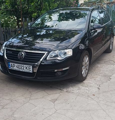 Черный Фольксваген Пассат Вариант, объемом двигателя 1.6 л и пробегом 275 тыс. км за 8500 $, фото 10 на Automoto.ua