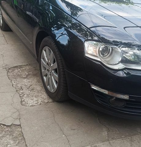 Черный Фольксваген Пассат Вариант, объемом двигателя 1.6 л и пробегом 275 тыс. км за 8500 $, фото 6 на Automoto.ua