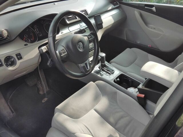 Чорний Фольксваген Пассат Варіант, об'ємом двигуна 2 л та пробігом 305 тис. км за 6400 $, фото 1 на Automoto.ua