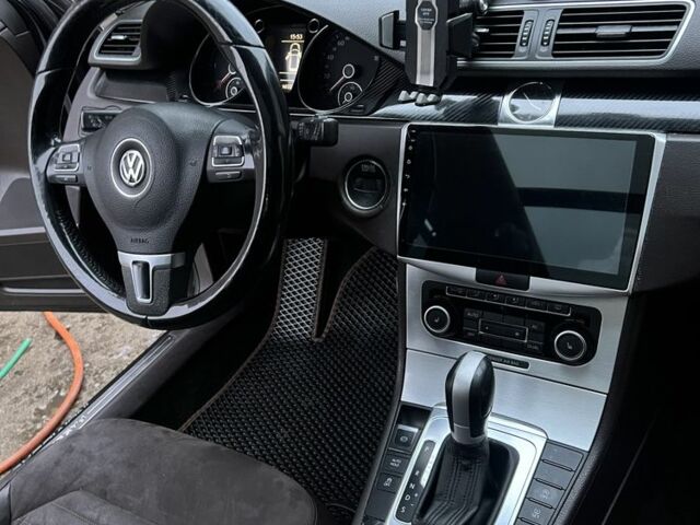 Черный Фольксваген Пассат Вариант, объемом двигателя 2 л и пробегом 226 тыс. км за 9200 $, фото 12 на Automoto.ua