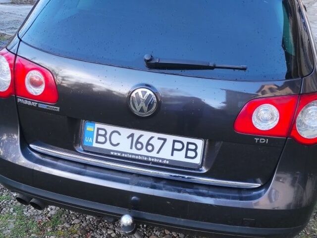 Чорний Фольксваген Пассат Варіант, об'ємом двигуна 2 л та пробігом 287 тис. км за 7900 $, фото 5 на Automoto.ua