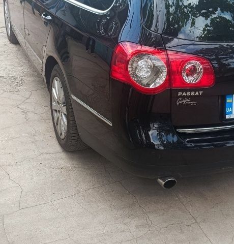 Черный Фольксваген Пассат Вариант, объемом двигателя 1.6 л и пробегом 275 тыс. км за 8500 $, фото 8 на Automoto.ua