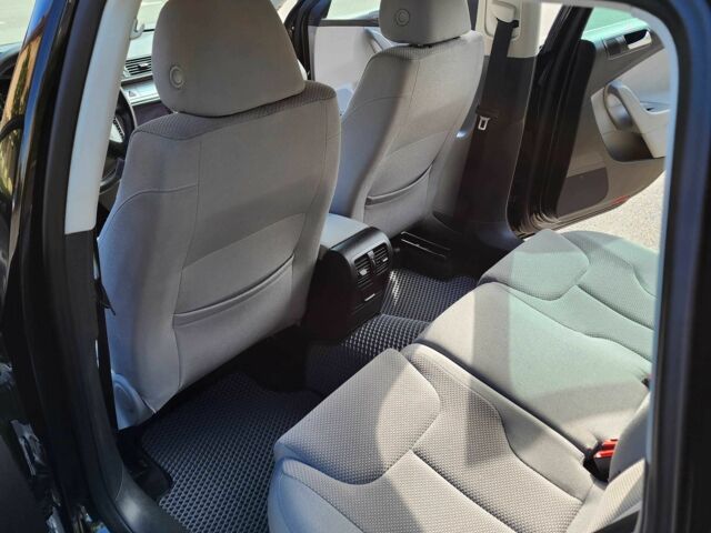 Черный Фольксваген Пассат Вариант, объемом двигателя 1.6 л и пробегом 350 тыс. км за 5900 $, фото 8 на Automoto.ua