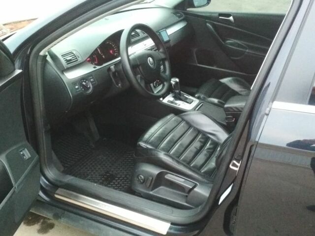 Черный Фольксваген Пассат Вариант, объемом двигателя 2 л и пробегом 243 тыс. км за 9000 $, фото 6 на Automoto.ua