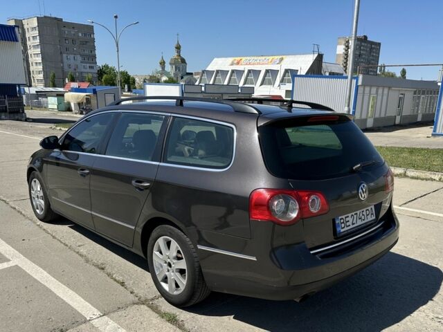 Черный Фольксваген Пассат Вариант, объемом двигателя 1.6 л и пробегом 300 тыс. км за 6200 $, фото 2 на Automoto.ua
