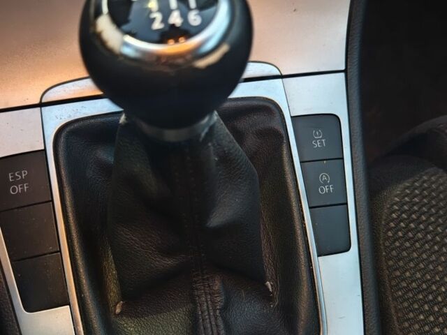 Фольксваген Пассат Варіант 2010 у Києві на Automoto.ua Чорний Фольксваген Пассат Варіант, об'ємом двигуна 2 л та пробігом 320 тис. км за 3000 $, фото 6 на Automoto.ua