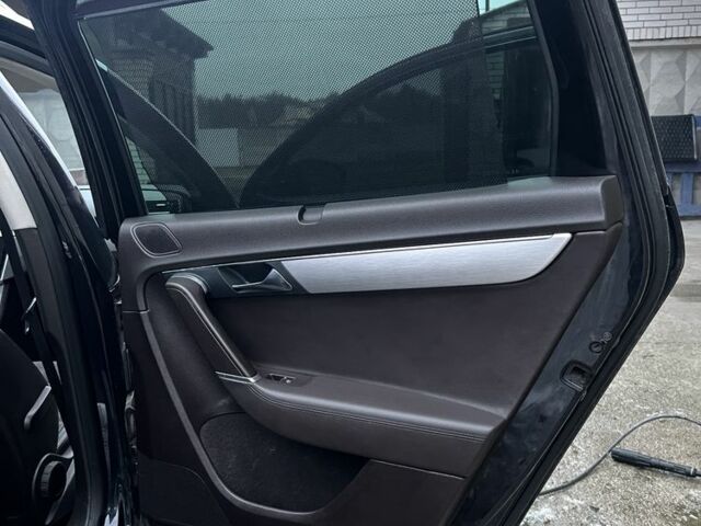 Черный Фольксваген Пассат Вариант, объемом двигателя 2 л и пробегом 226 тыс. км за 9200 $, фото 15 на Automoto.ua