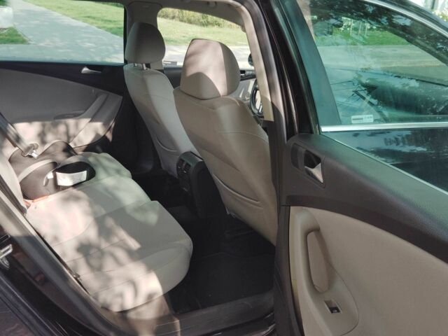 Чорний Фольксваген Пассат Варіант, об'ємом двигуна 2 л та пробігом 305 тис. км за 6400 $, фото 3 на Automoto.ua