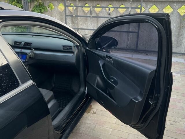 Чорний Фольксваген Пассат Варіант, об'ємом двигуна 2 л та пробігом 345 тис. км за 6900 $, фото 10 на Automoto.ua