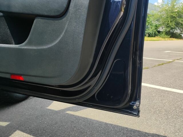 Черный Фольксваген Пассат Вариант, объемом двигателя 2 л и пробегом 274 тыс. км за 9699 $, фото 22 на Automoto.ua