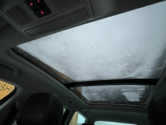 Черный Фольксваген Пассат Вариант, объемом двигателя 1.8 л и пробегом 300 тыс. км за 6145 $, фото 7 на Automoto.ua