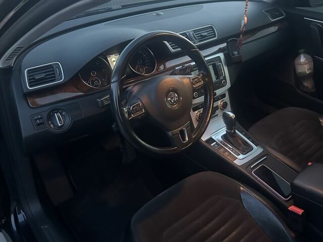 Чорний Фольксваген Пассат Варіант, об'ємом двигуна 2 л та пробігом 300 тис. км за 11950 $, фото 5 на Automoto.ua