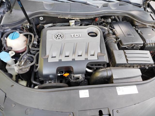 Фольксваген Пассат Вариант 2011 в Славянске на Automoto.ua Черный Фольксваген Пассат Вариант, объемом двигателя 2 л и пробегом 231 тыс. км за 9900 $, фото 10 на Automoto.ua