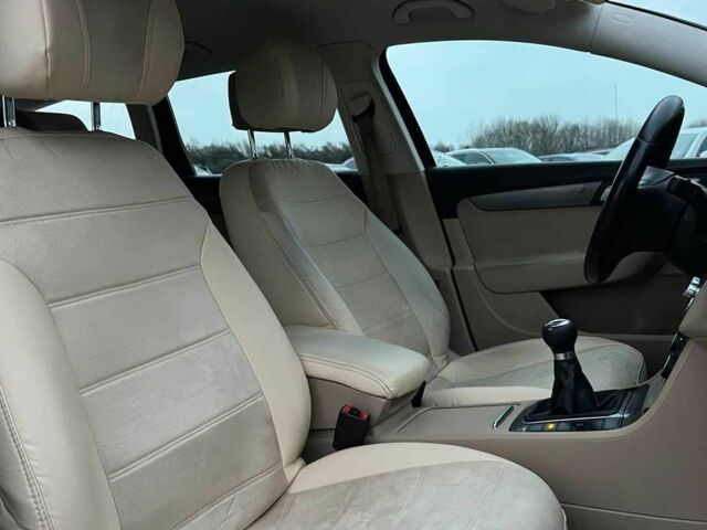 Черный Фольксваген Пассат Вариант, объемом двигателя 1.6 л и пробегом 311 тыс. км за 8200 $, фото 16 на Automoto.ua