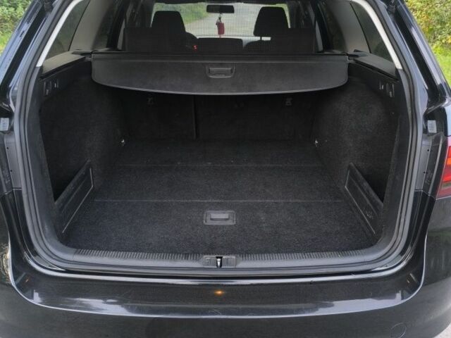 Черный Фольксваген Пассат Вариант, объемом двигателя 1.6 л и пробегом 287 тыс. км за 7400 $, фото 6 на Automoto.ua