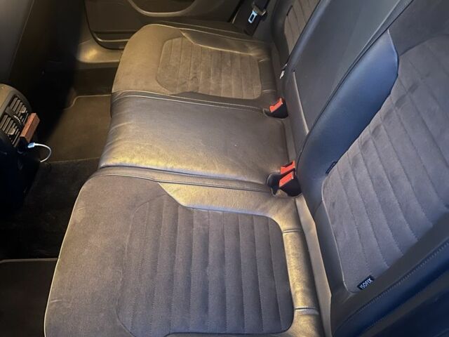 Чорний Фольксваген Пассат Варіант, об'ємом двигуна 2 л та пробігом 300 тис. км за 11950 $, фото 7 на Automoto.ua