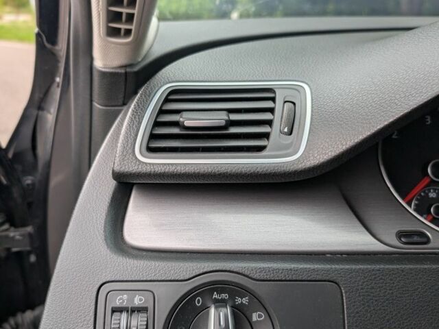 Чорний Фольксваген Пассат Варіант, об'ємом двигуна 2 л та пробігом 276 тис. км за 8700 $, фото 17 на Automoto.ua