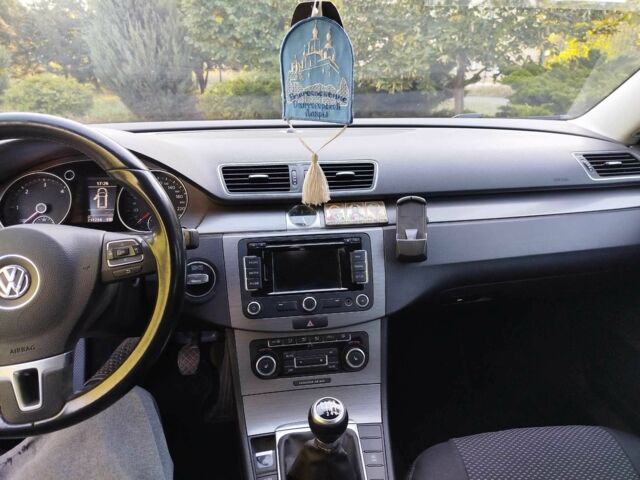 Фольксваген Пассат Вариант 2011 в Славянске на Automoto.ua Черный Фольксваген Пассат Вариант, объемом двигателя 2 л и пробегом 231 тыс. км за 9900 $, фото 13 на Automoto.ua