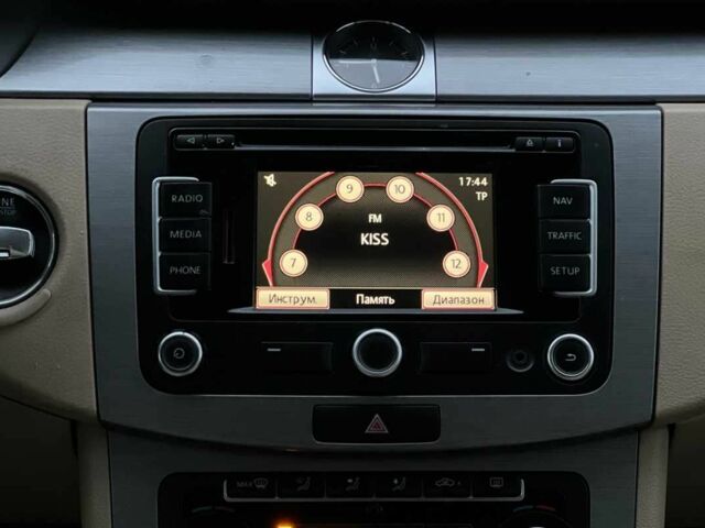 Черный Фольксваген Пассат Вариант, объемом двигателя 1.6 л и пробегом 311 тыс. км за 8200 $, фото 12 на Automoto.ua