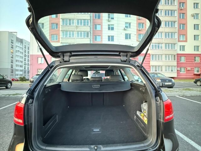 Черный Фольксваген Пассат Вариант, объемом двигателя 1.8 л и пробегом 240 тыс. км за 9499 $, фото 7 на Automoto.ua