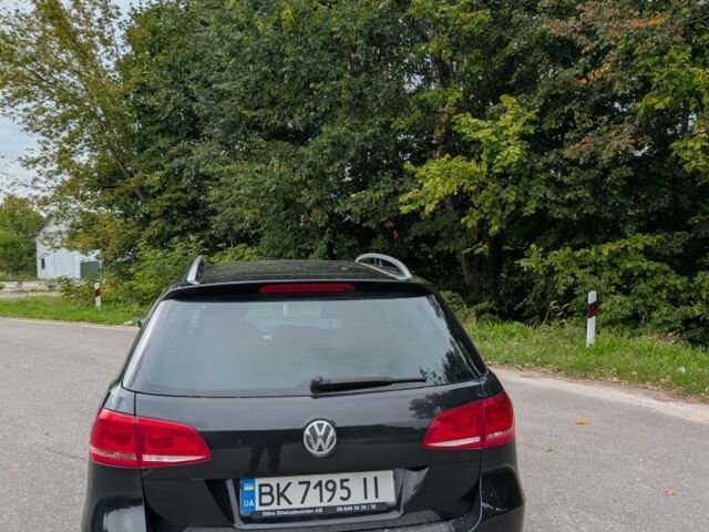 Чорний Фольксваген Пассат Варіант, об'ємом двигуна 2 л та пробігом 276 тис. км за 8700 $, фото 5 на Automoto.ua