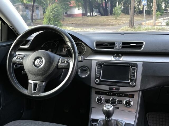 Черный Фольксваген Пассат Вариант, объемом двигателя 2 л и пробегом 280 тыс. км за 9900 $, фото 14 на Automoto.ua