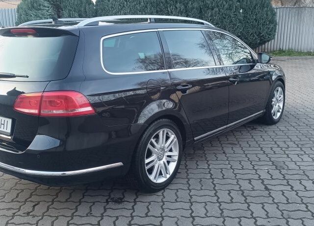 Черный Фольксваген Пассат Вариант, объемом двигателя 2 л и пробегом 387 тыс. км за 10800 $, фото 1 на Automoto.ua