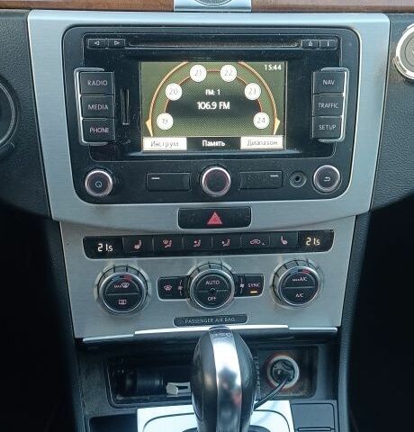 Черный Фольксваген Пассат Вариант, объемом двигателя 2 л и пробегом 387 тыс. км за 10800 $, фото 5 на Automoto.ua