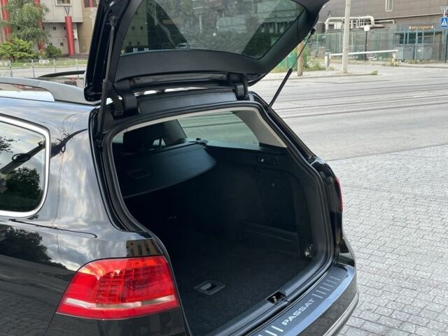 Черный Фольксваген Пассат Вариант, объемом двигателя 2 л и пробегом 280 тыс. км за 9900 $, фото 16 на Automoto.ua