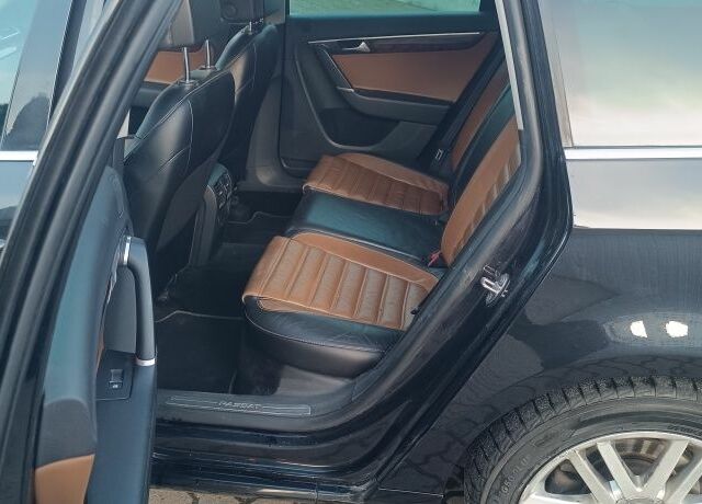 Черный Фольксваген Пассат Вариант, объемом двигателя 2 л и пробегом 387 тыс. км за 10800 $, фото 4 на Automoto.ua