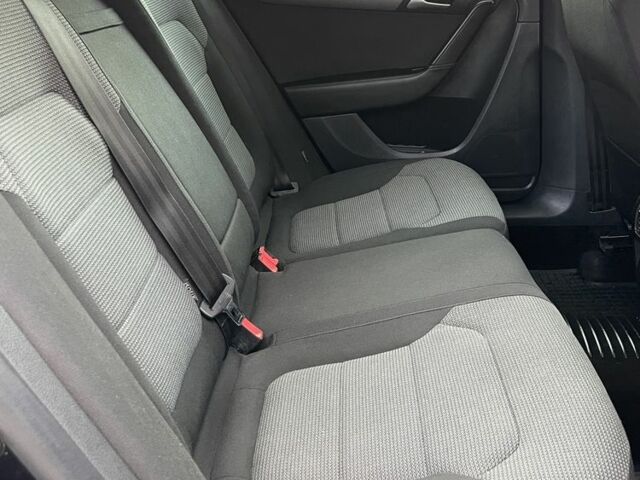 Черный Фольксваген Пассат Вариант, объемом двигателя 2 л и пробегом 280 тыс. км за 9900 $, фото 15 на Automoto.ua