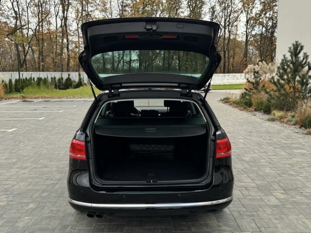 Чорний Фольксваген Пассат Варіант, об'ємом двигуна 2 л та пробігом 231 тис. км за 12500 $, фото 11 на Automoto.ua