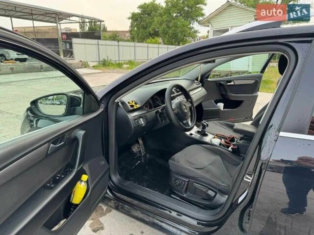Черный Фольксваген Пассат Вариант, объемом двигателя 2 л и пробегом 313 тыс. км за 10500 $, фото 8 на Automoto.ua