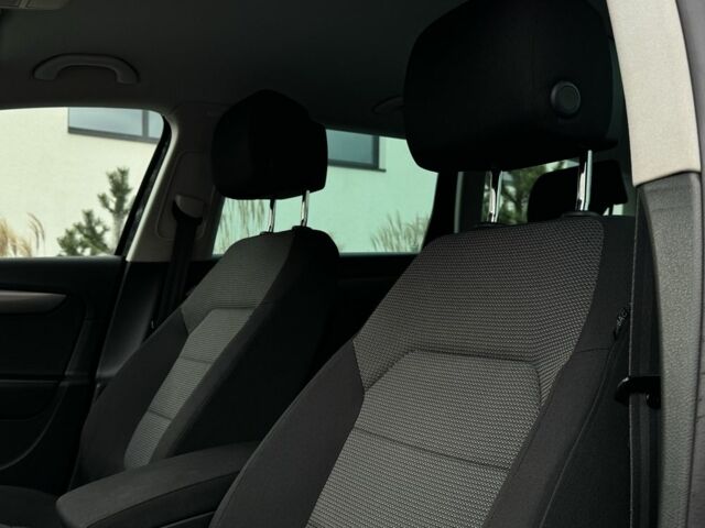 Чорний Фольксваген Пассат Варіант, об'ємом двигуна 2 л та пробігом 231 тис. км за 12500 $, фото 9 на Automoto.ua