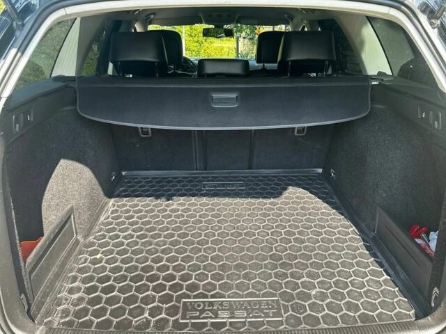 Фольксваген Пассат Вариант 2012 в Львове на Automoto.ua Черный Фольксваген Пассат Вариант, объемом двигателя 2 л и пробегом 245 тыс. км за 13000 $, фото 15 на Automoto.ua