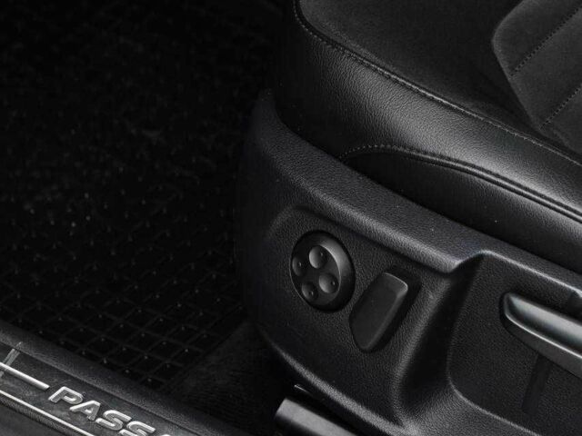 Чорний Фольксваген Пассат Варіант, об'ємом двигуна 2 л та пробігом 283 тис. км за 11499 $, фото 8 на Automoto.ua