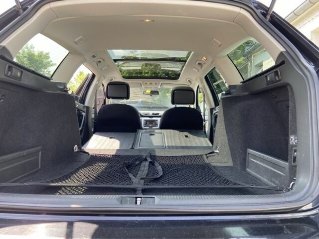 Черный Фольксваген Пассат Вариант, объемом двигателя 2 л и пробегом 255 тыс. км за 11500 $, фото 7 на Automoto.ua