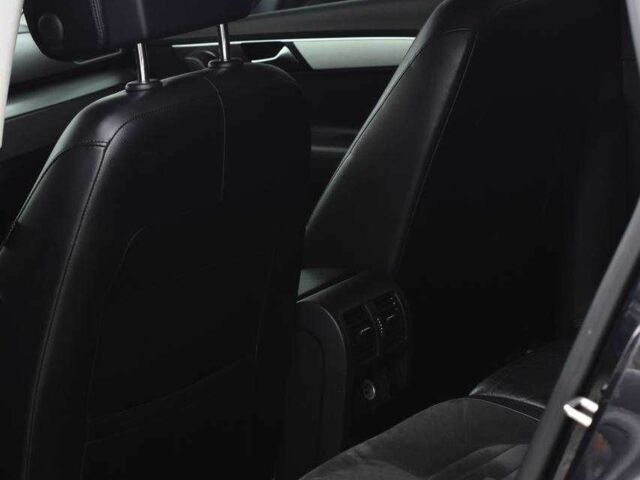 Чорний Фольксваген Пассат Варіант, об'ємом двигуна 2 л та пробігом 283 тис. км за 11499 $, фото 16 на Automoto.ua