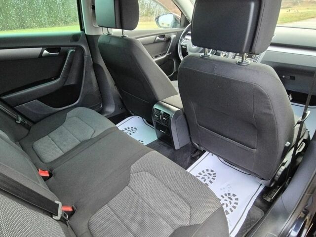 Чорний Фольксваген Пассат Варіант, об'ємом двигуна 2 л та пробігом 287 тис. км за 2500 $, фото 8 на Automoto.ua