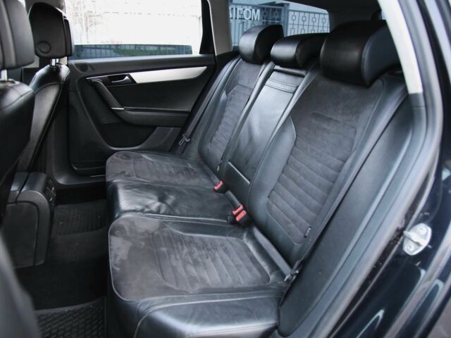 Черный Фольксваген Пассат Вариант, объемом двигателя 1.6 л и пробегом 262 тыс. км за 8800 $, фото 7 на Automoto.ua