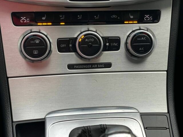 Чорний Фольксваген Пассат Варіант, об'ємом двигуна 2 л та пробігом 284 тис. км за 10700 $, фото 11 на Automoto.ua