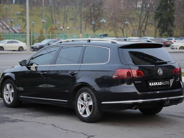 Черный Фольксваген Пассат Вариант, объемом двигателя 1.6 л и пробегом 262 тыс. км за 8800 $, фото 3 на Automoto.ua