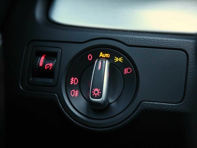 Черный Фольксваген Пассат Вариант, объемом двигателя 1.6 л и пробегом 262 тыс. км за 8800 $, фото 20 на Automoto.ua