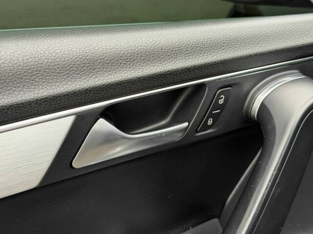 Чорний Фольксваген Пассат Варіант, об'ємом двигуна 2 л та пробігом 283 тис. км за 11300 $, фото 15 на Automoto.ua