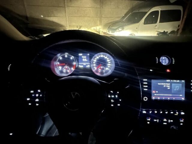 Чорний Фольксваген Пассат Варіант, об'ємом двигуна 2 л та пробігом 185 тис. км за 14500 $, фото 9 на Automoto.ua