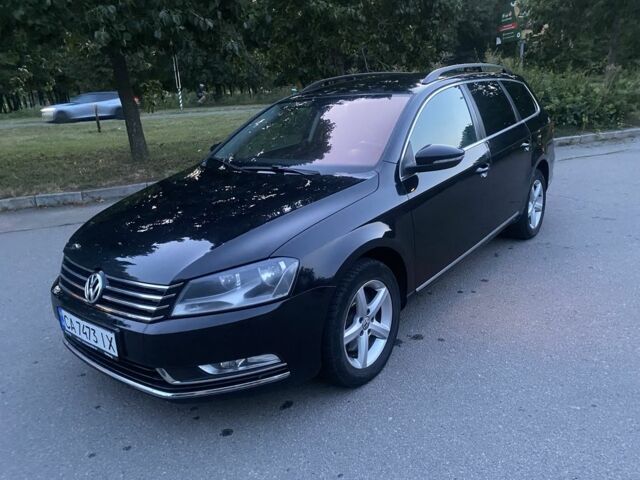 Черный Фольксваген Пассат Вариант, объемом двигателя 2 л и пробегом 300 тыс. км за 10500 $, фото 2 на Automoto.ua