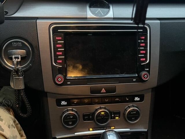 Черный Фольксваген Пассат Вариант, объемом двигателя 2 л и пробегом 370 тыс. км за 12000 $, фото 3 на Automoto.ua